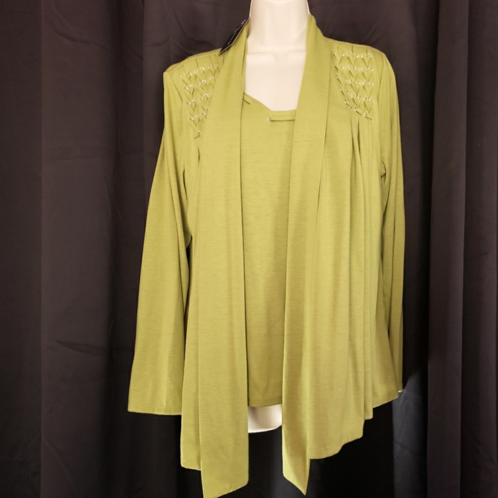 RQT petite Green combo top PXL